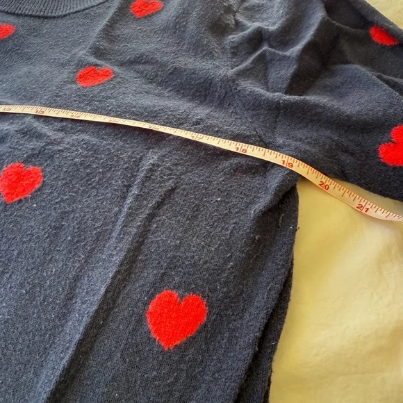 GAP Intarsia Heart Sweater ❤️ size L - Picture 10 of 11